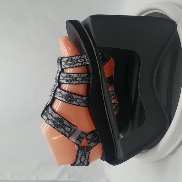 TEVA Black & Grey Original Dorado Strappy Sandals Aztec Tribal Print with Buckle - Picture 4 of 9